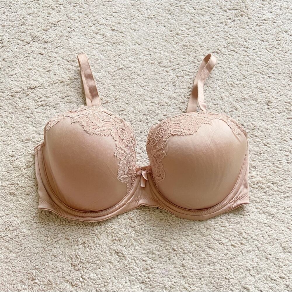 B.tempt’d By Wacoal Always Composed Contour Bra Size 38DD